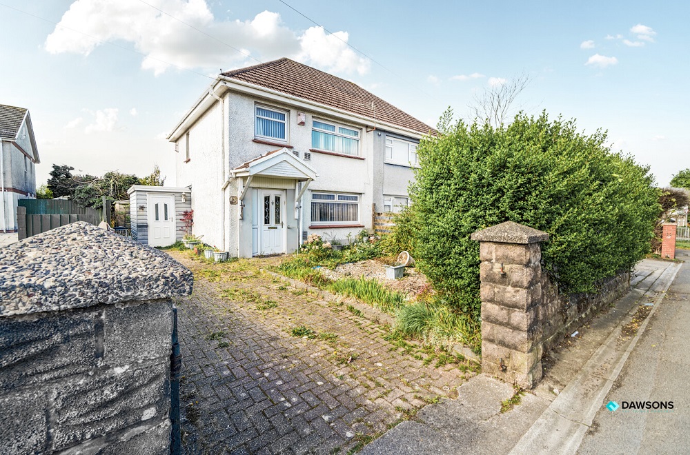 823, Carmarthen Road Fforestfach, Swansea, SA5 8HS