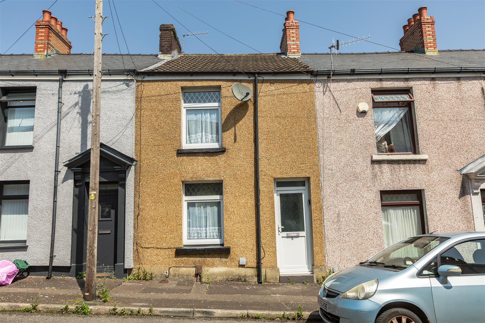 Traditional Mid-Terrace Property in Hafod