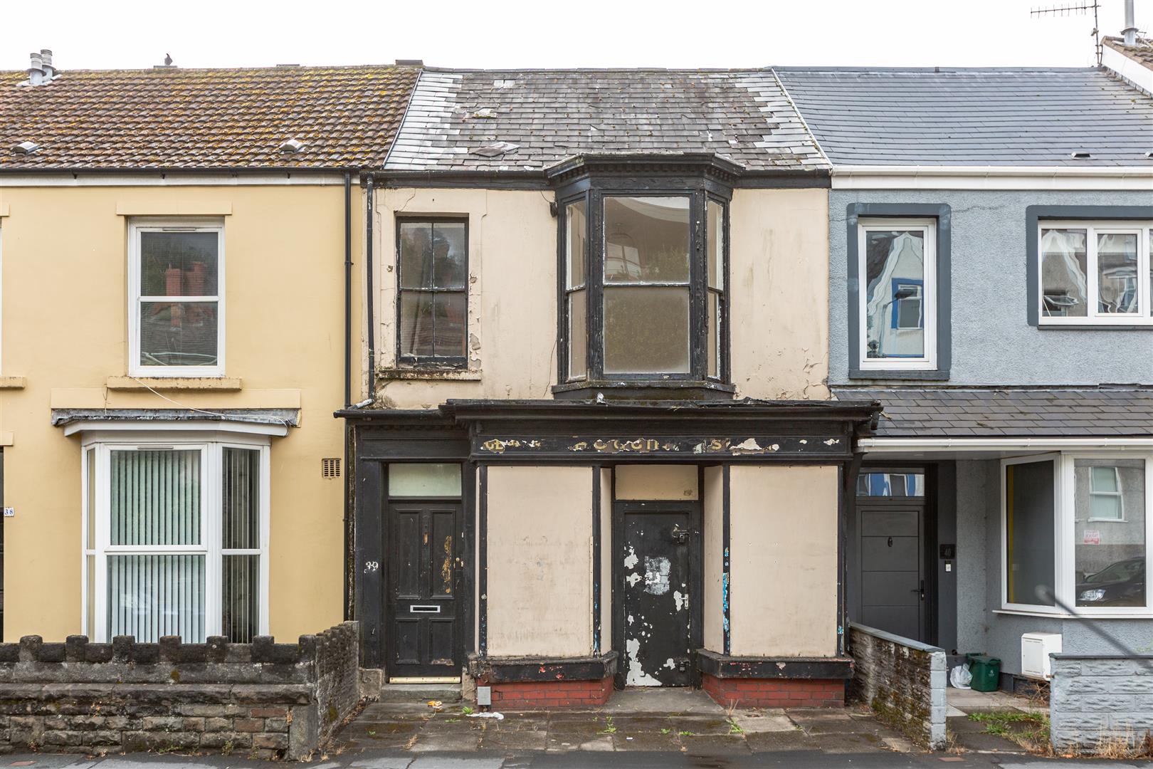 Substantial Mid-Terrace Property with Commercial and Residential Accommodation