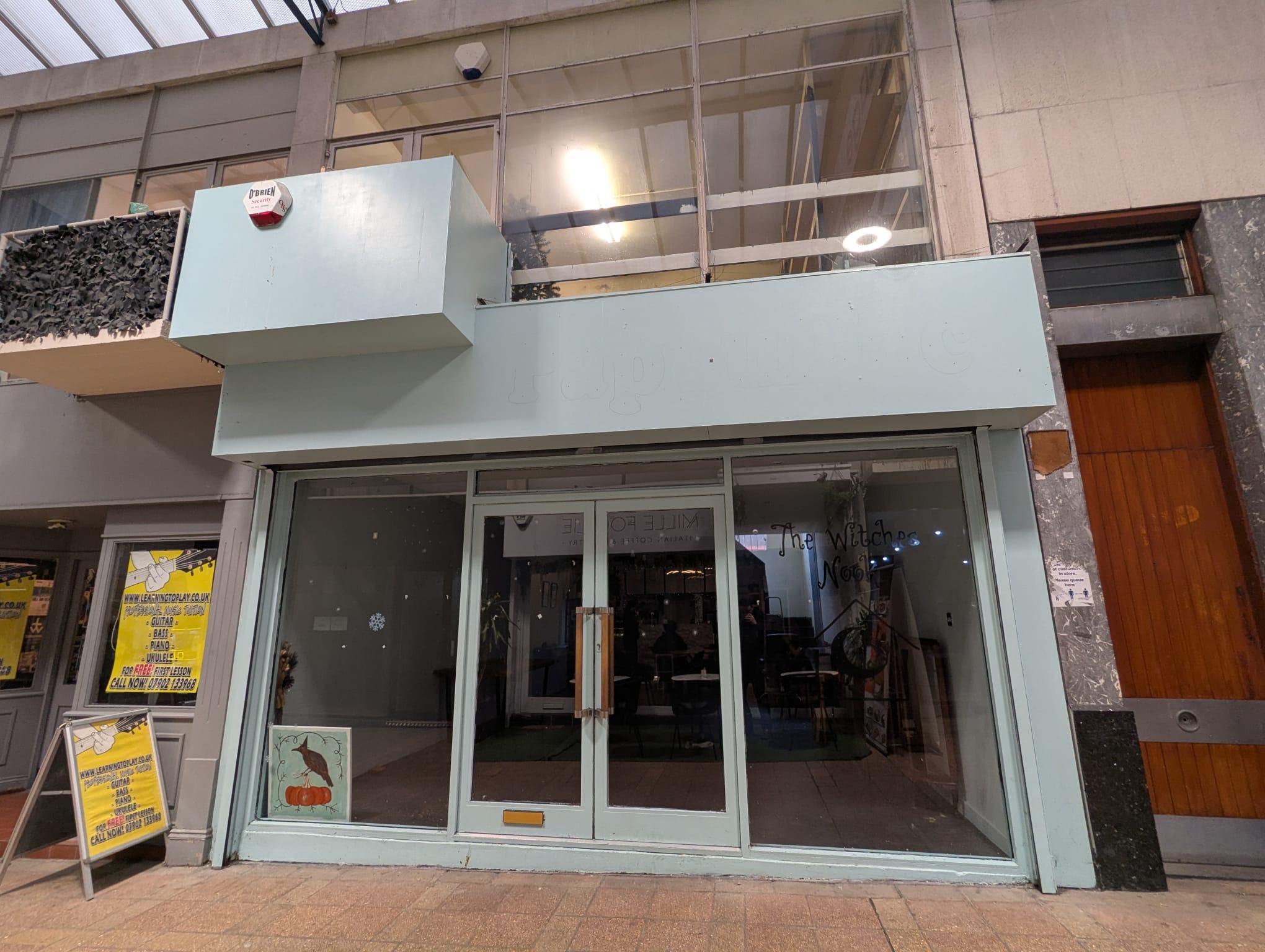 16 Picton Arcade, Swansea, SA1 3BH