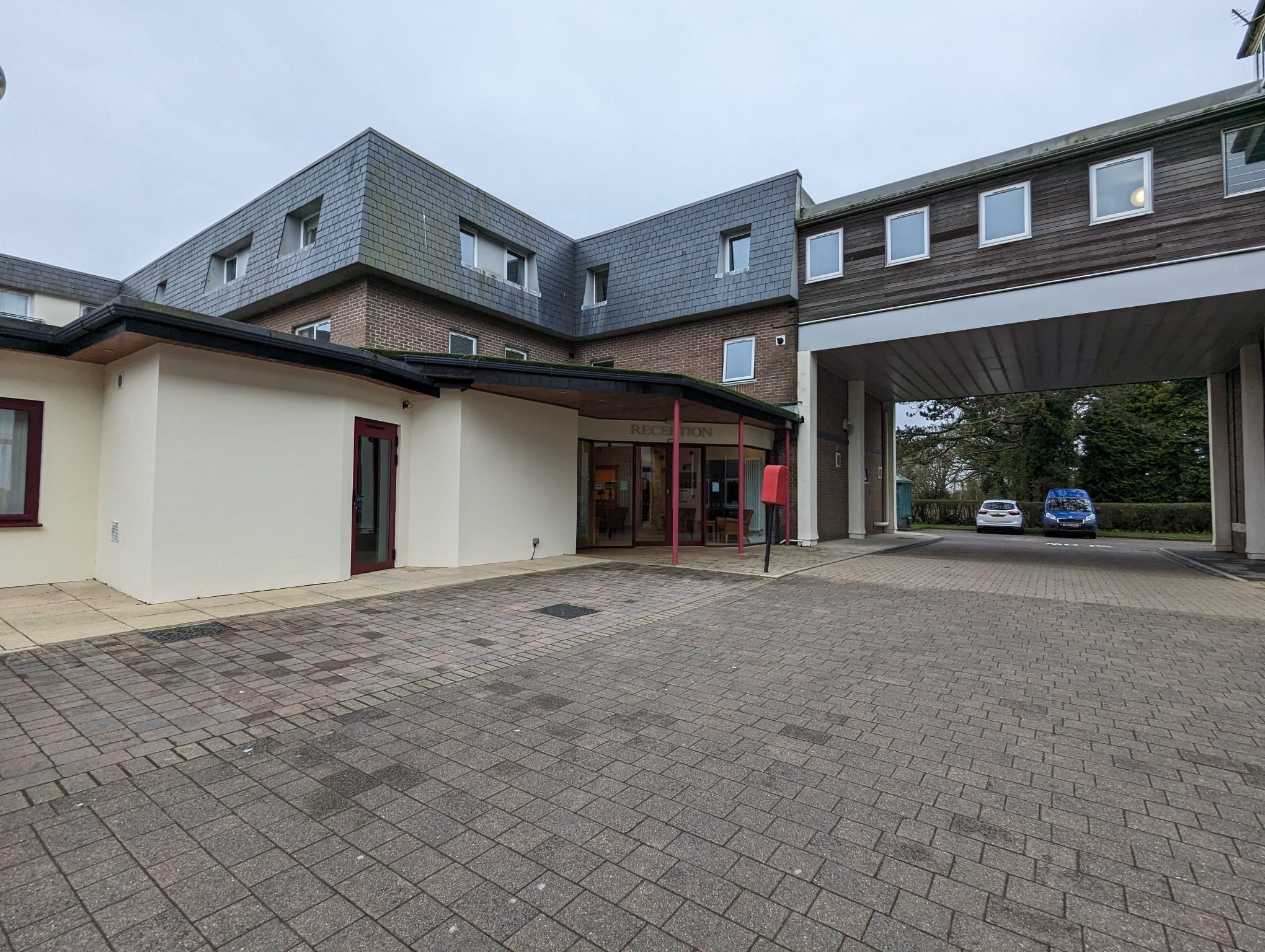 Willow Court, Clyne Common, Swansea, SA3 3JB