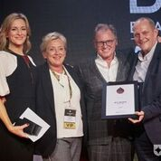 Ea masters receiving award 2018