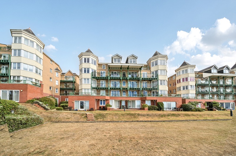 Caswell Bay Court, Caswell, Swansea, SA3