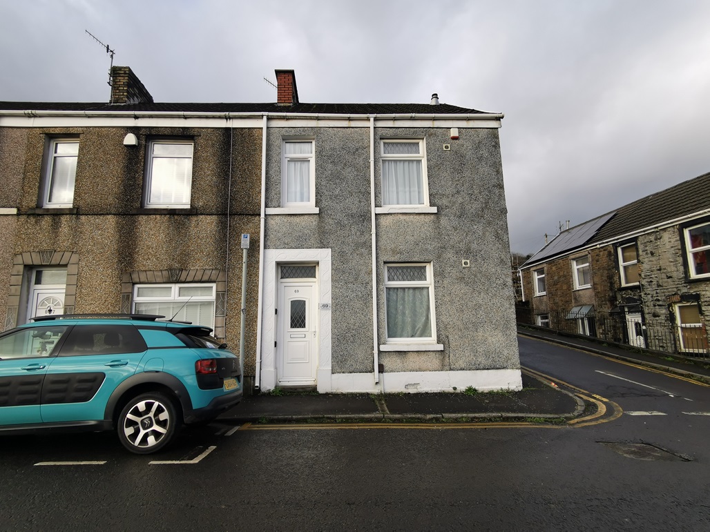 Bartley Terrace, Plasmarl, Swansea, SA6 8LN