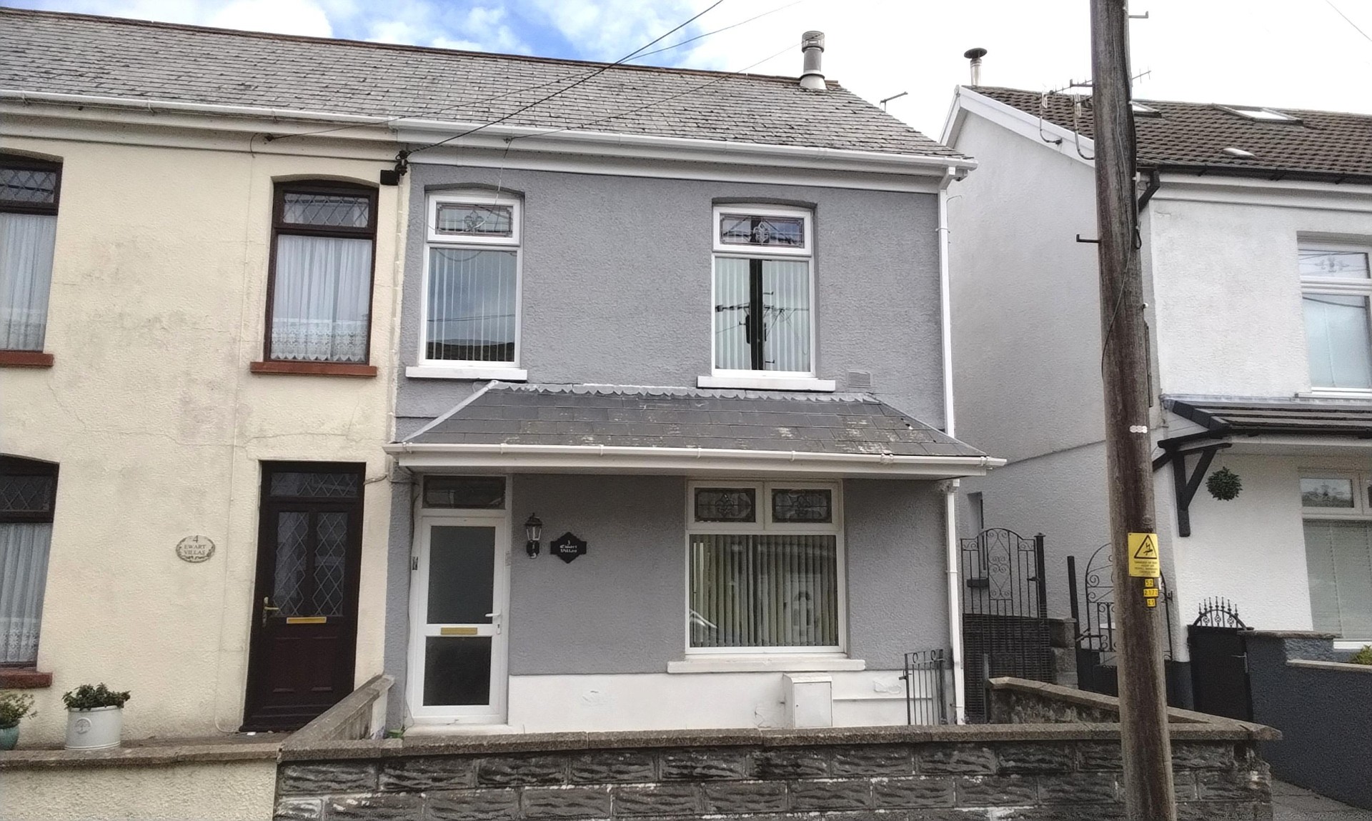 Ewart Villas, Ystradgynlais, SA9 1HR