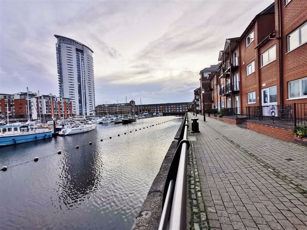 Victoria Quay 142950